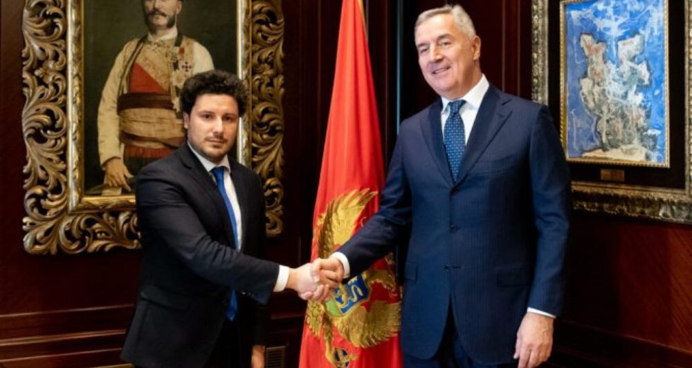 Mali i Zi me kryeminister, Presidenti mandaton Dritan Abazovic per qeverine e re